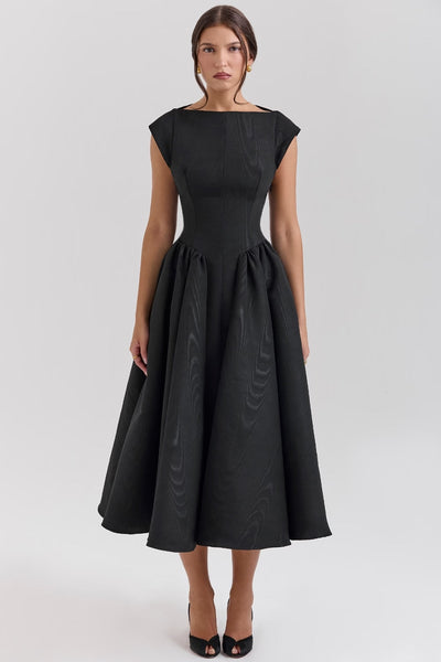 VÉRANE | ROBE ÉVASÉE À ENCOLURE BATEAU