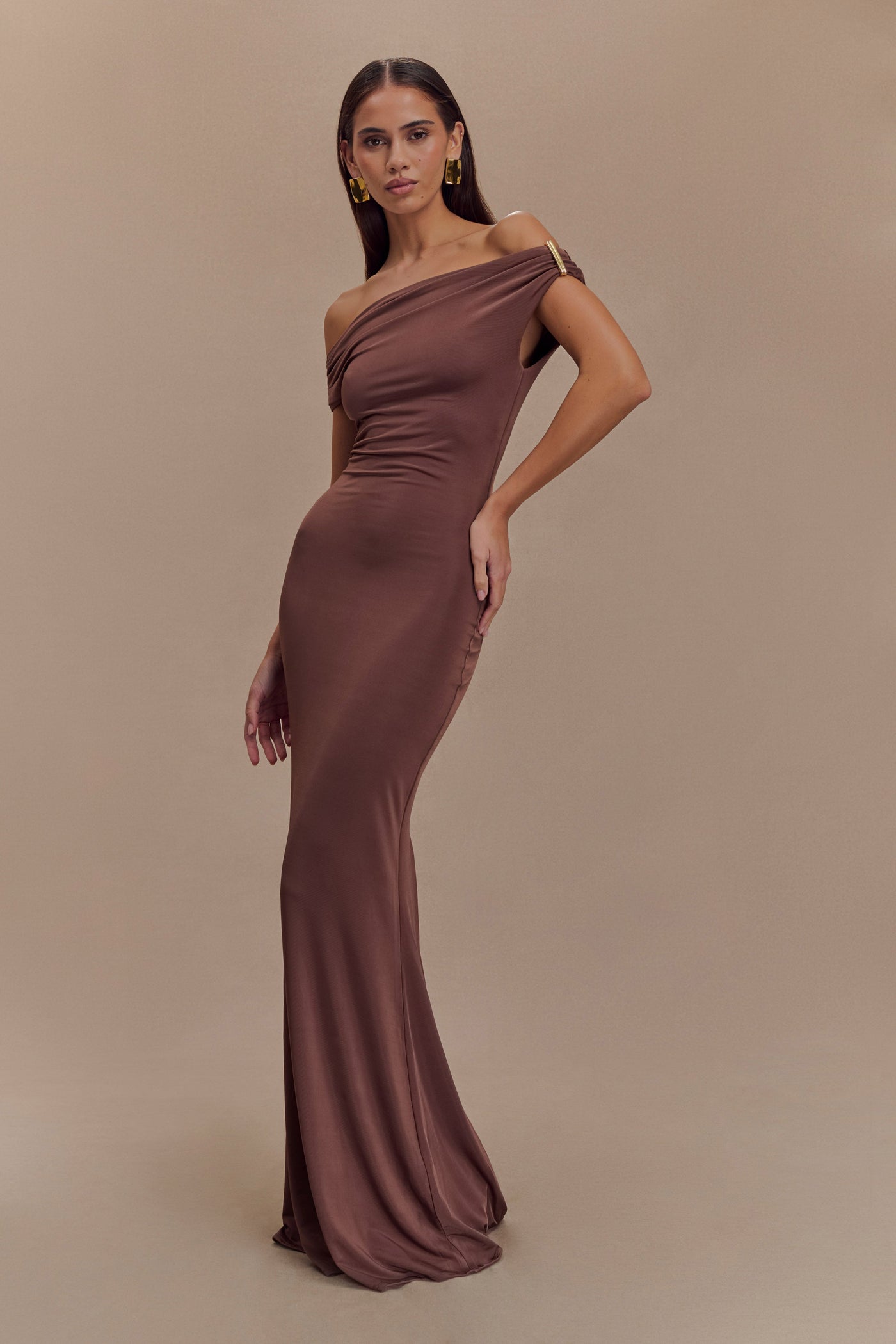 AURÉLIA | ROBE LONGUE ÉPAULES DÉNUDÉES