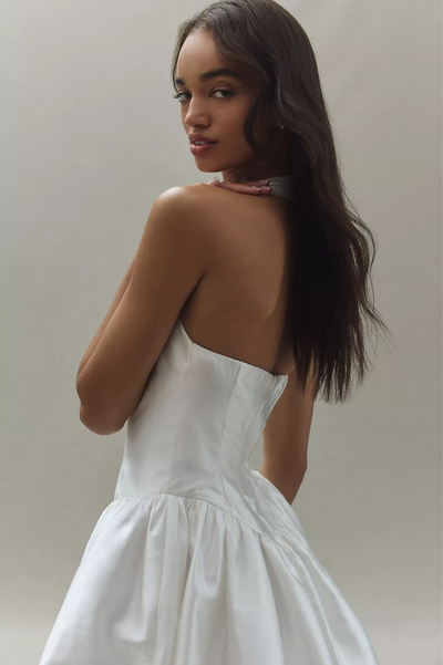ISANDRA | ROBE COURTE ÉVASÉE À ENCOLURE CARRÉE