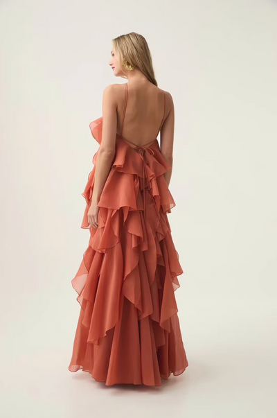 AZÉLIE | ROBE LONGUE À VOLANTS ET FLEUR CENTRALE